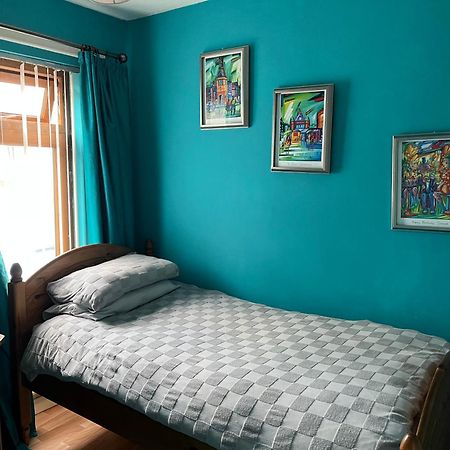 11 Parkmore Street, Ormeau Road, Belfast, Bt7 2Gt, 2 Bedroom House Kültér fotó