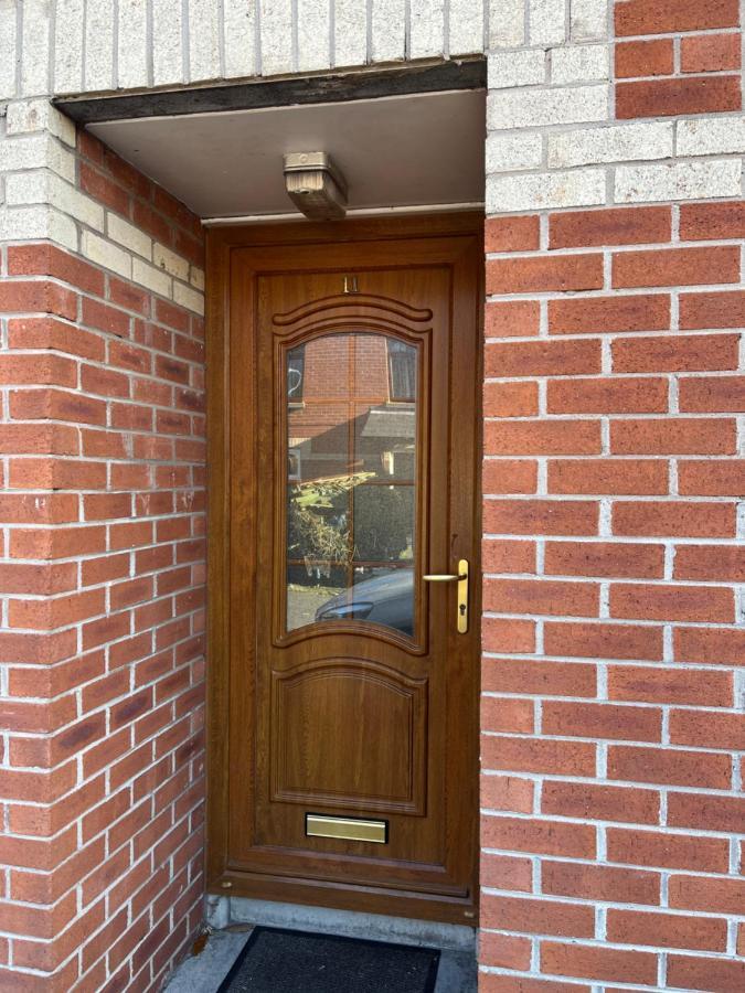 11 Parkmore Street, Ormeau Road, Belfast, Bt7 2Gt, 2 Bedroom House Kültér fotó