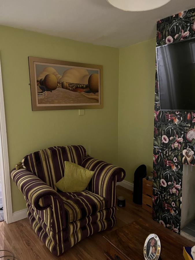 11 Parkmore Street, Ormeau Road, Belfast, Bt7 2Gt, 2 Bedroom House Kültér fotó